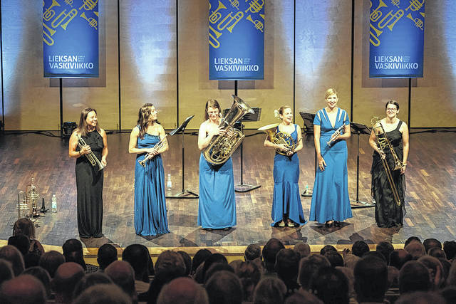 Members of Seraph Brass perform, teach students – The Daily