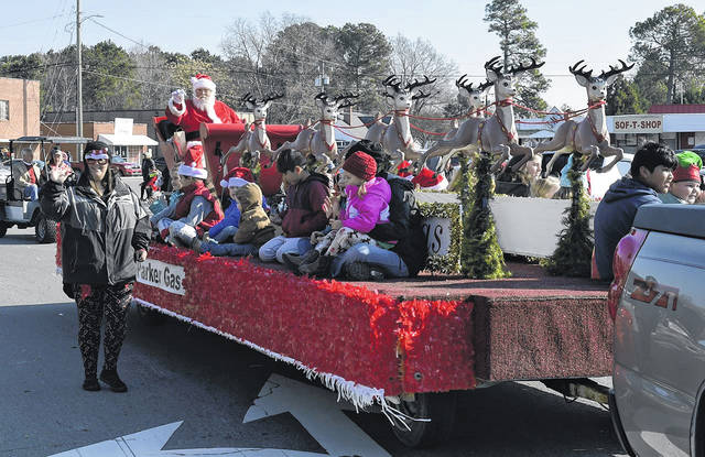 Midway Christmas Parade 2022 Christmas In The 'Grove' | Sampson Independent