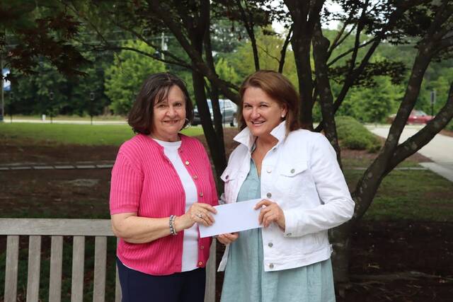 
			
				                                Kiwanis’ Gail Gainey, left, visited SCC to present Lisa Turlington of the Foundation with the monies needed to finance the 2022-2023 Clinton Kiwanis Scholarship Fund.
 
			
		