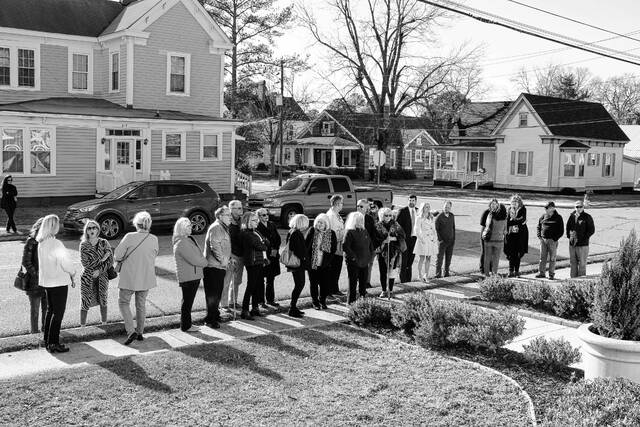 <p>This was the sight outside the Historic Herring House as people waited around anxiously for the open house event to start.</p>
                                 <p>Michael B. Hardison | Sampson Independent</p>